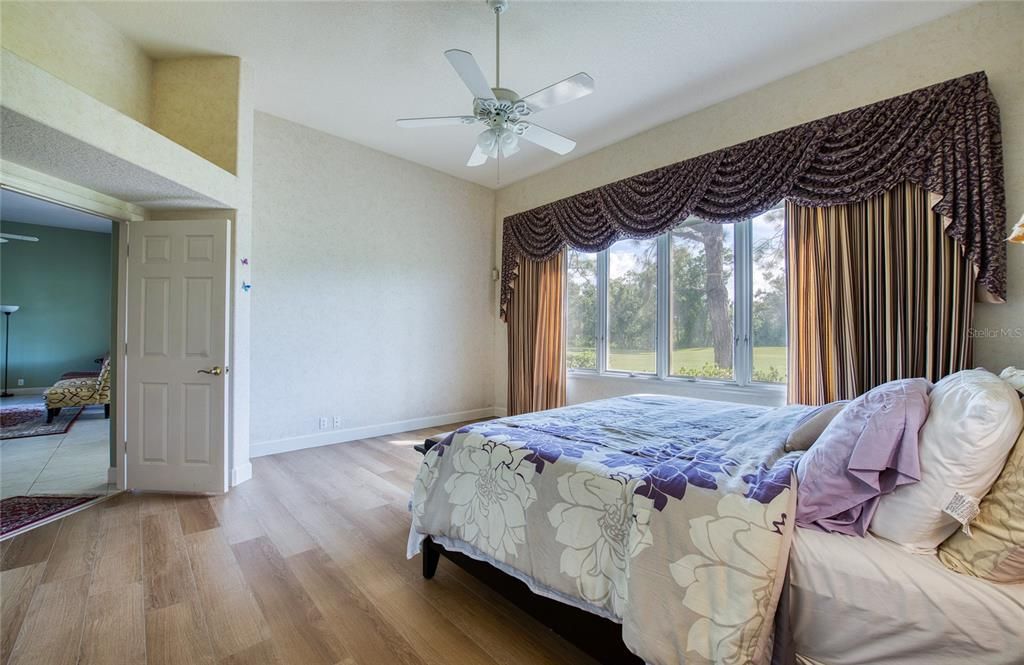 В аренду: $4,500 (3 спален, 3 ванн, 2513 Квадратных фут)