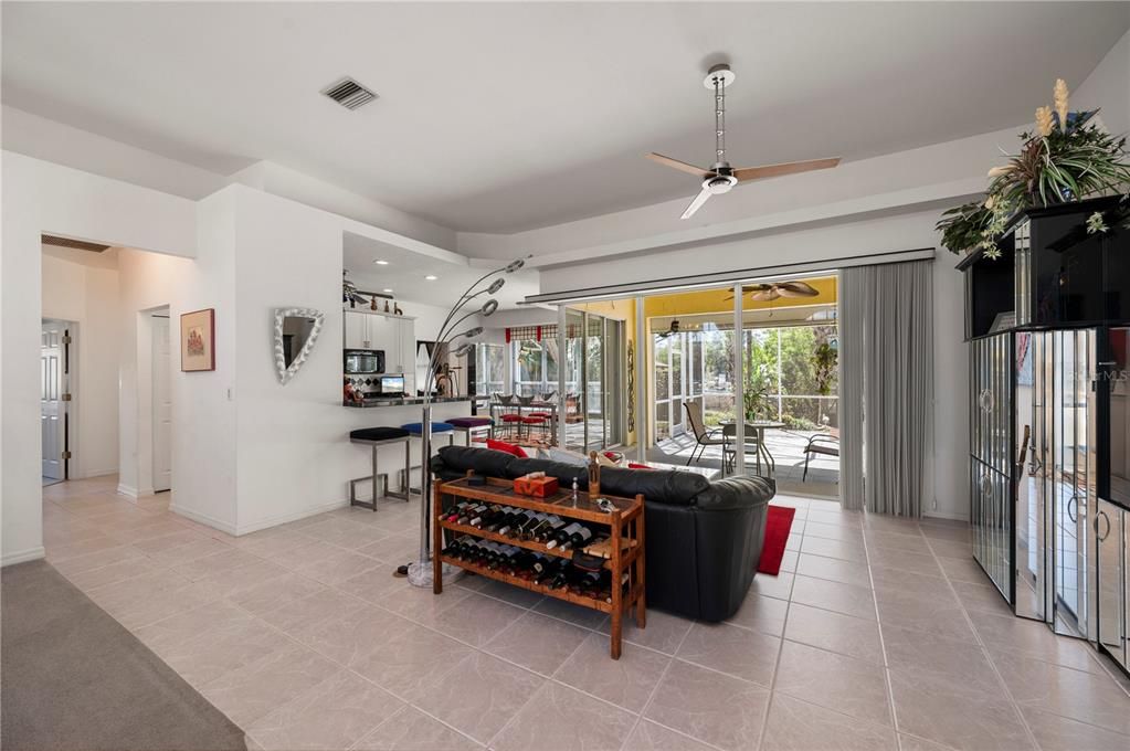 Active With Contract: $349,900 (3 beds, 2 baths, 1938 Square Feet)