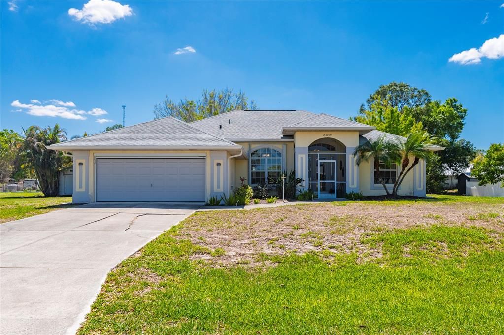 Active With Contract: $349,900 (3 beds, 2 baths, 1938 Square Feet)