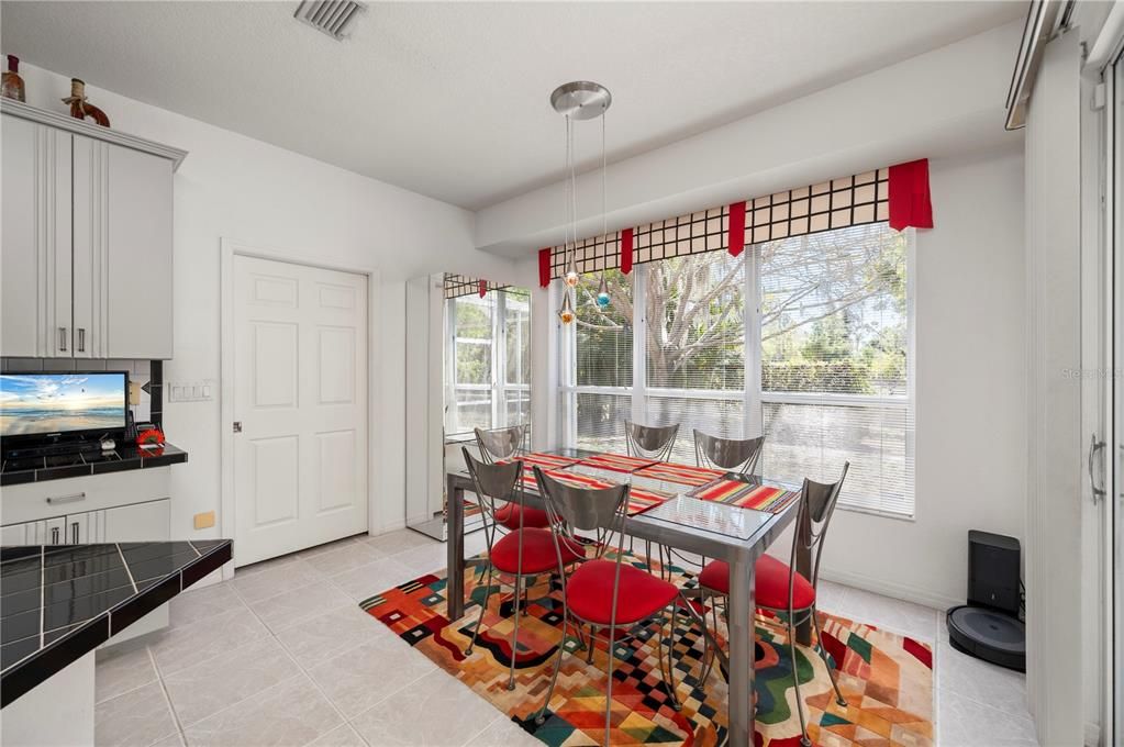 Active With Contract: $349,900 (3 beds, 2 baths, 1938 Square Feet)