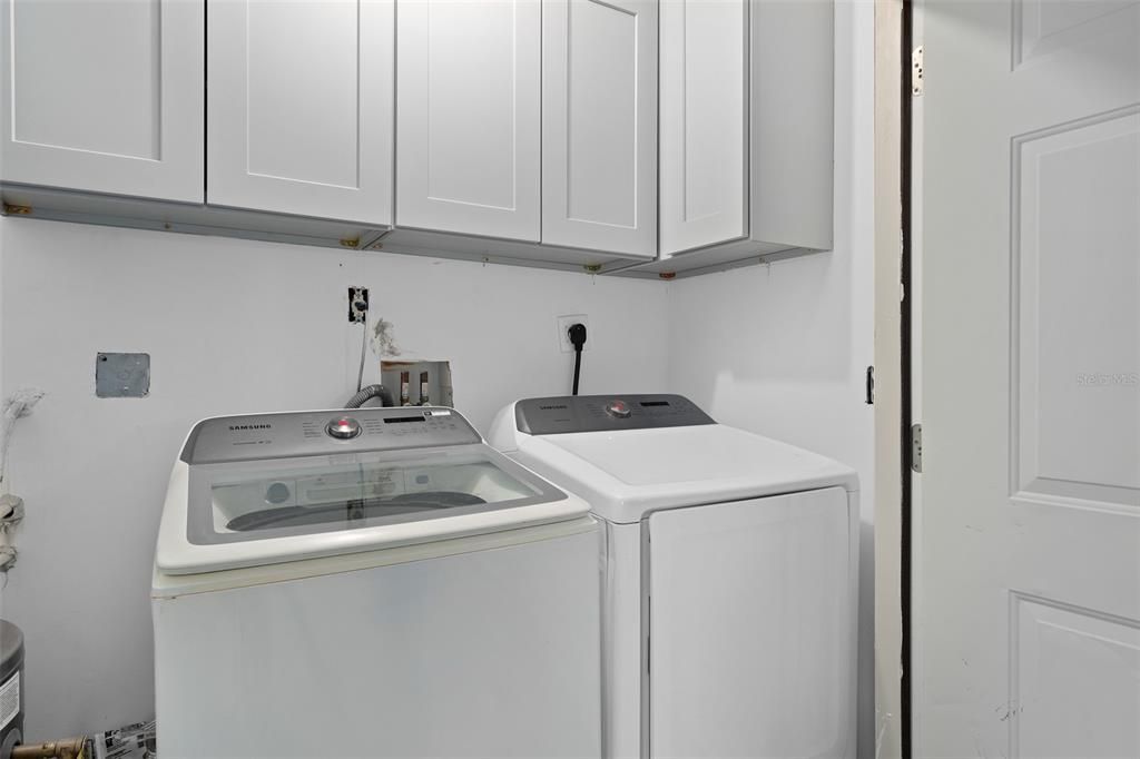 На продажу: $169,000 (2 спален, 2 ванн, 1183 Квадратных фут)