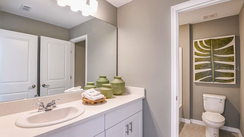 Activo con contrato: $335,000 (3 camas, 2 baños, 1853 Pies cuadrados)