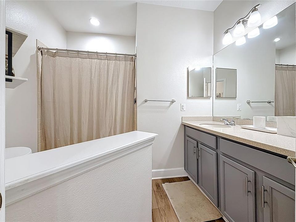 Active With Contract: $550,000 (4 beds, 2 baths, 2175 Square Feet)