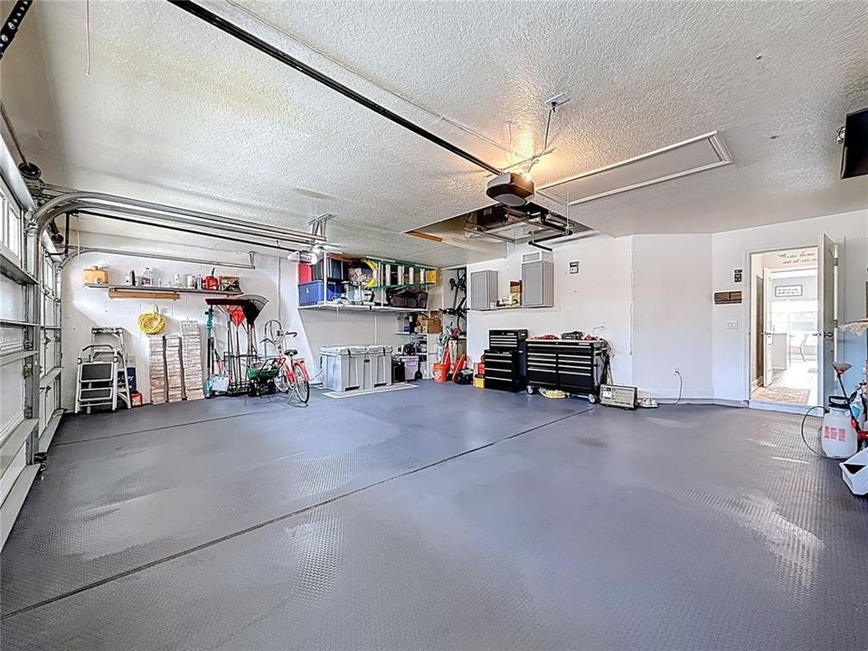 Active With Contract: $550,000 (4 beds, 2 baths, 2175 Square Feet)