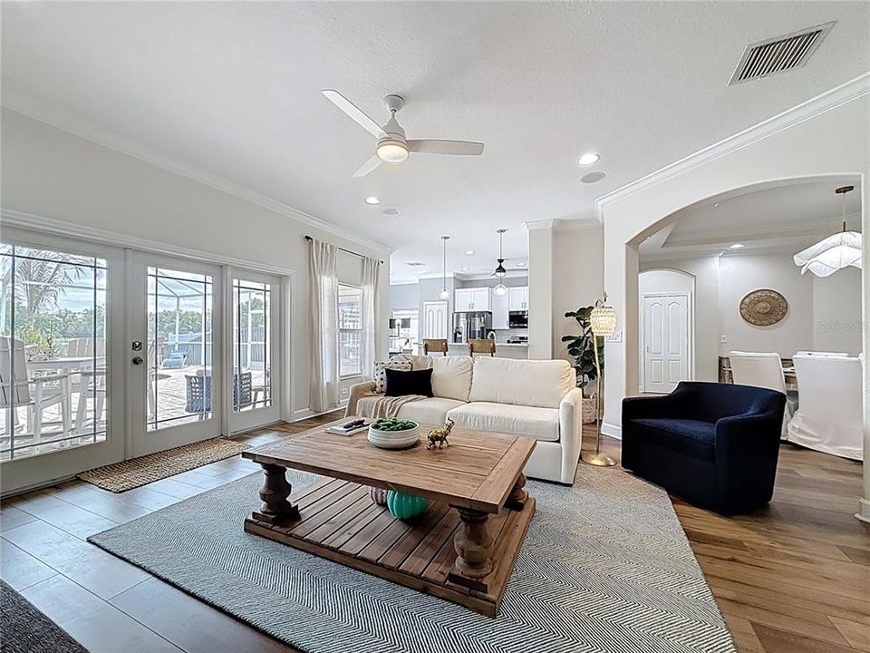 Active With Contract: $550,000 (4 beds, 2 baths, 2175 Square Feet)