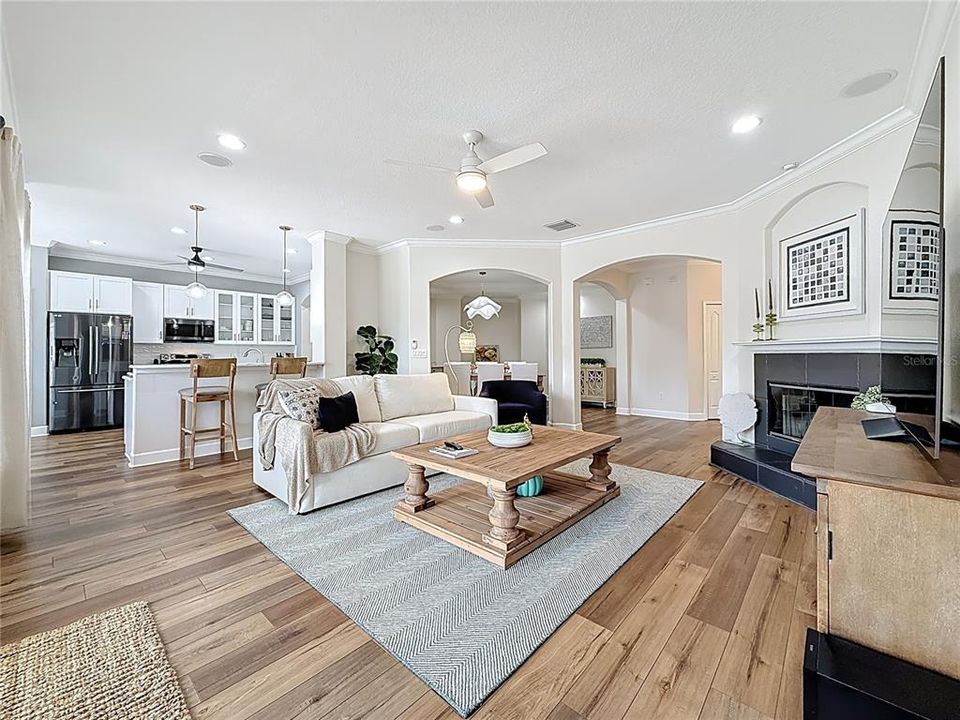 Active With Contract: $550,000 (4 beds, 2 baths, 2175 Square Feet)