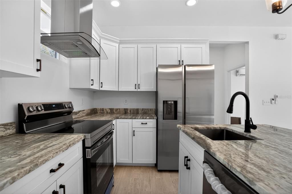 En Venta: $249,000 (2 camas, 2 baños, 1000 Pies cuadrados)