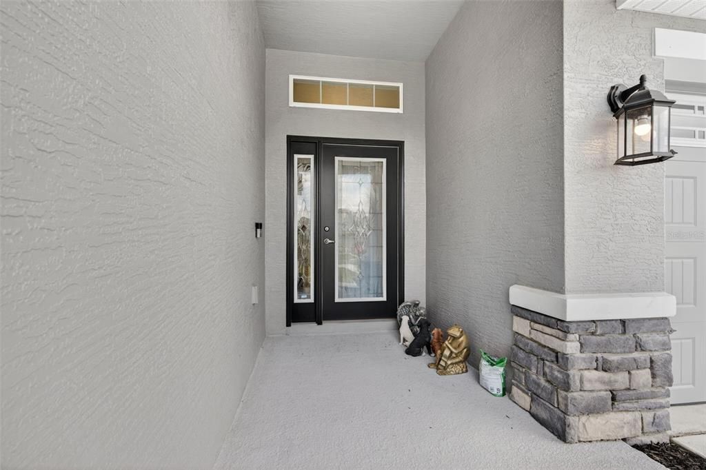 Active With Contract: $330,000 (3 beds, 2 baths, 1720 Square Feet)