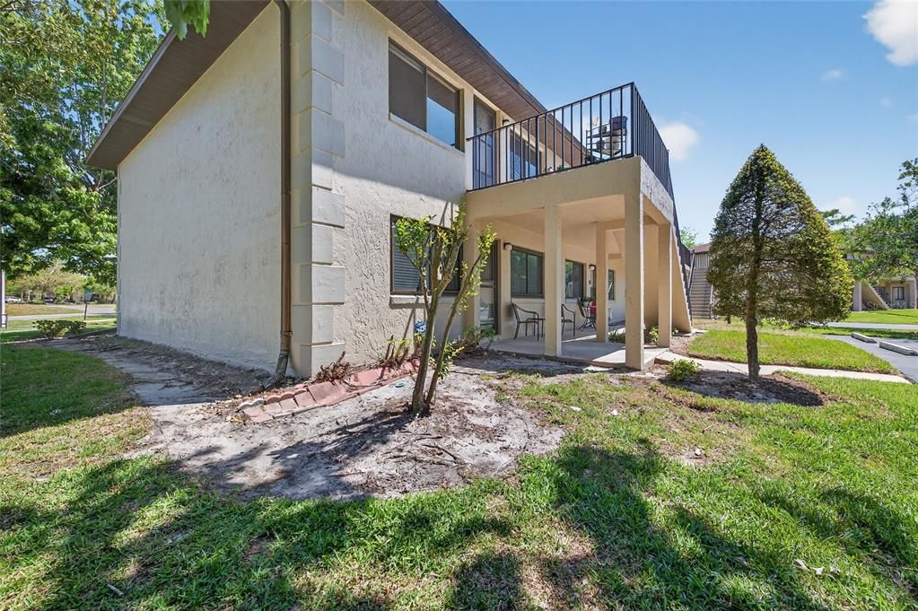 For Sale: $139,836 (2 beds, 2 baths, 864 Square Feet)