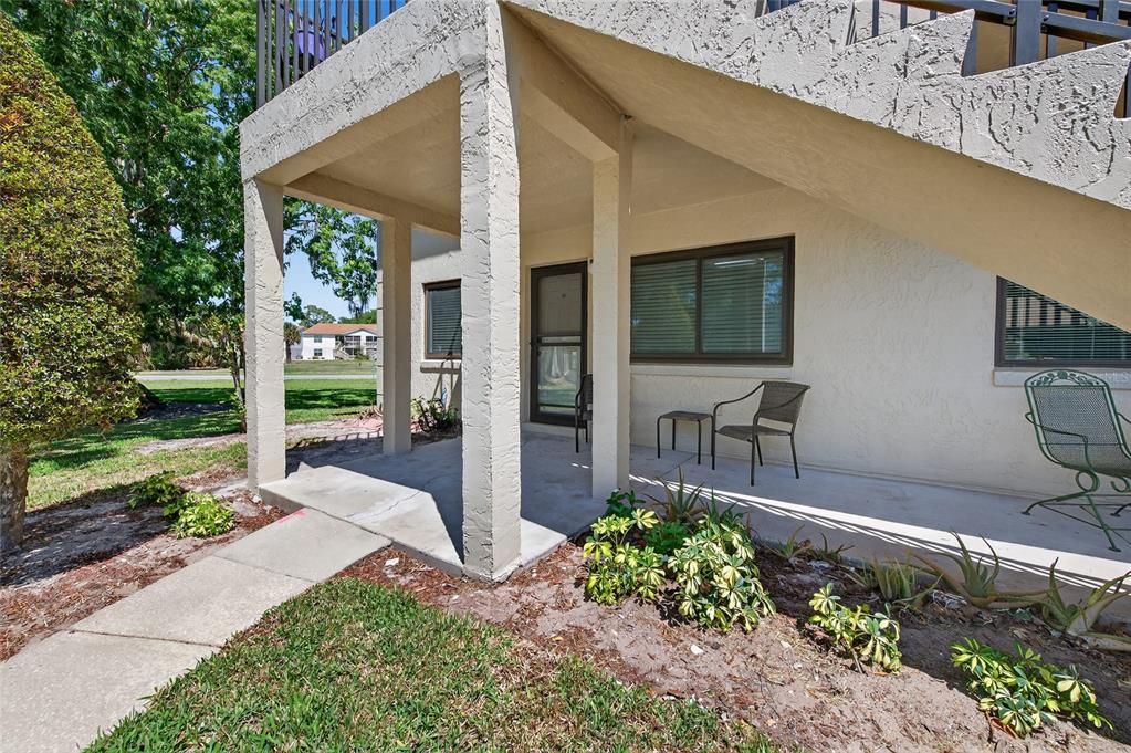 For Sale: $139,836 (2 beds, 2 baths, 864 Square Feet)