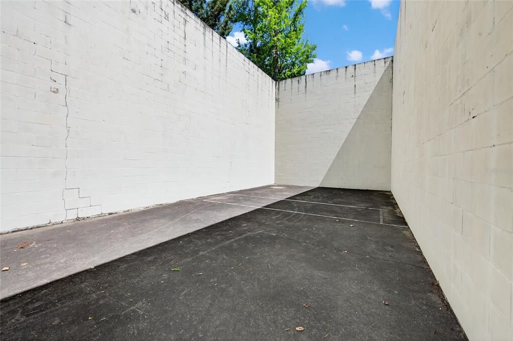 For Sale: $139,836 (2 beds, 2 baths, 864 Square Feet)