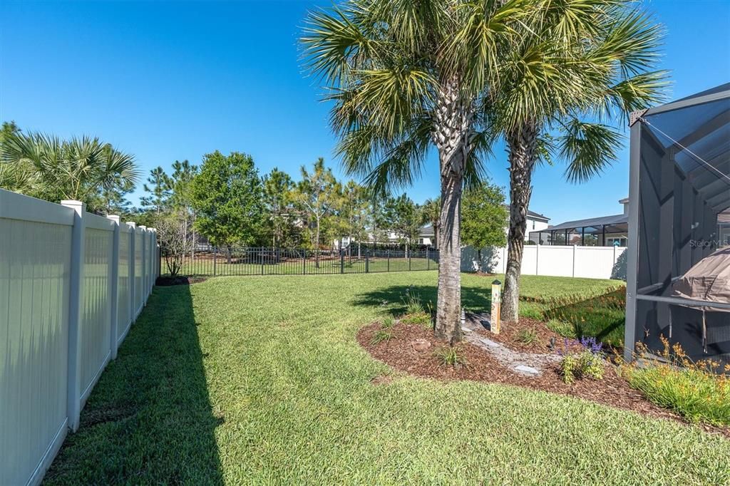 Active With Contract: $999,999 (4 beds, 3 baths, 2929 Square Feet)