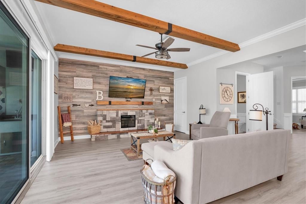 Active With Contract: $999,999 (4 beds, 3 baths, 2929 Square Feet)