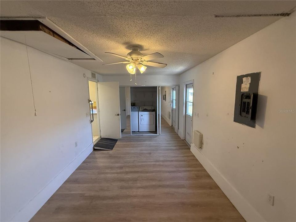 Active With Contract: $240,000 (2 beds, 2 baths, 1454 Square Feet)