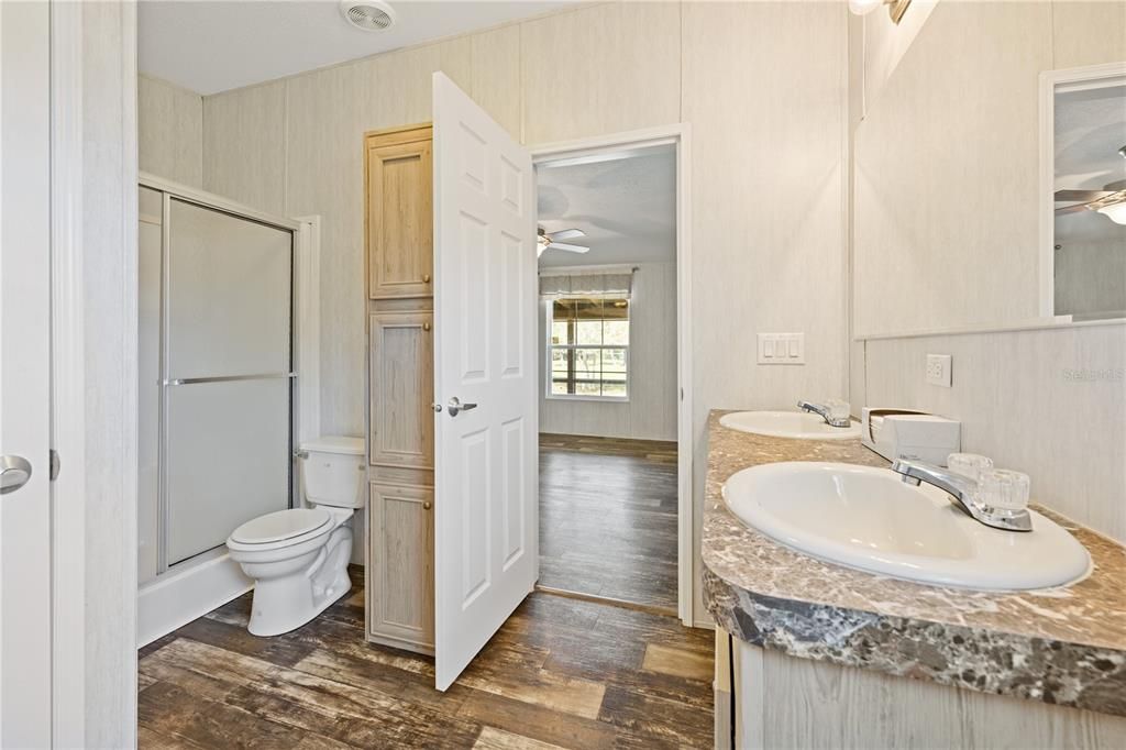 En Venta: $350,000 (3 camas, 2 baños, 1296 Pies cuadrados)