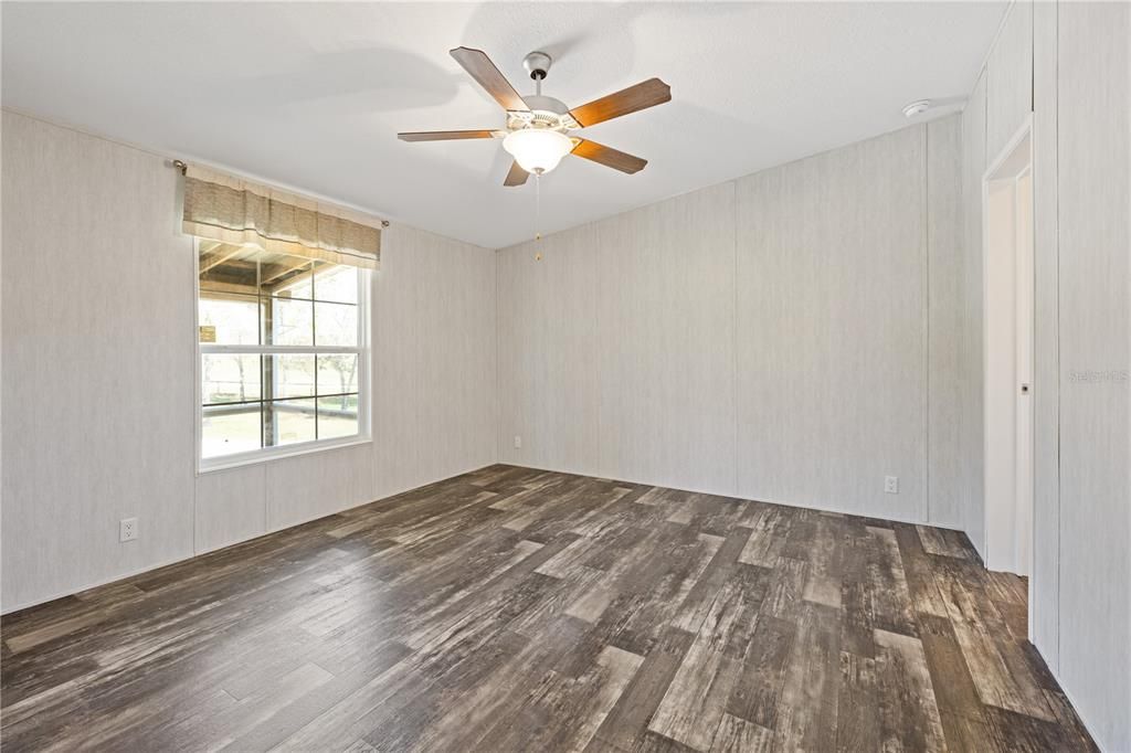 En Venta: $350,000 (3 camas, 2 baños, 1296 Pies cuadrados)