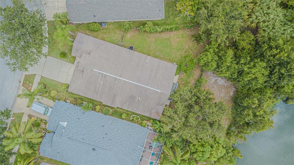 Activo con contrato: $435,950 (4 camas, 2 baños, 2090 Pies cuadrados)