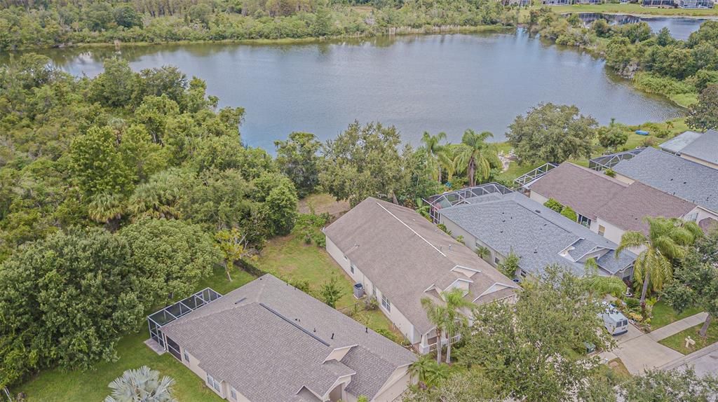 Activo con contrato: $435,950 (4 camas, 2 baños, 2090 Pies cuadrados)