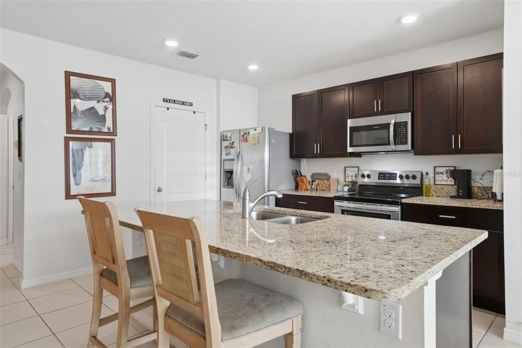Active With Contract: $275,000 (3 beds, 2 baths, 1685 Square Feet)