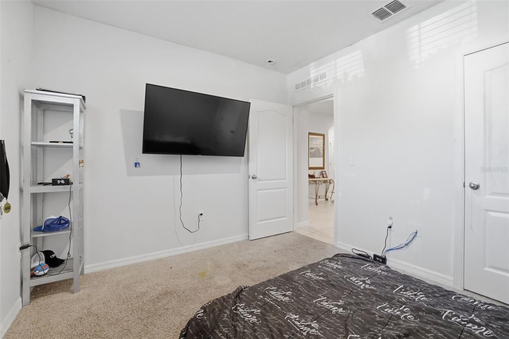 Active With Contract: $275,000 (3 beds, 2 baths, 1685 Square Feet)