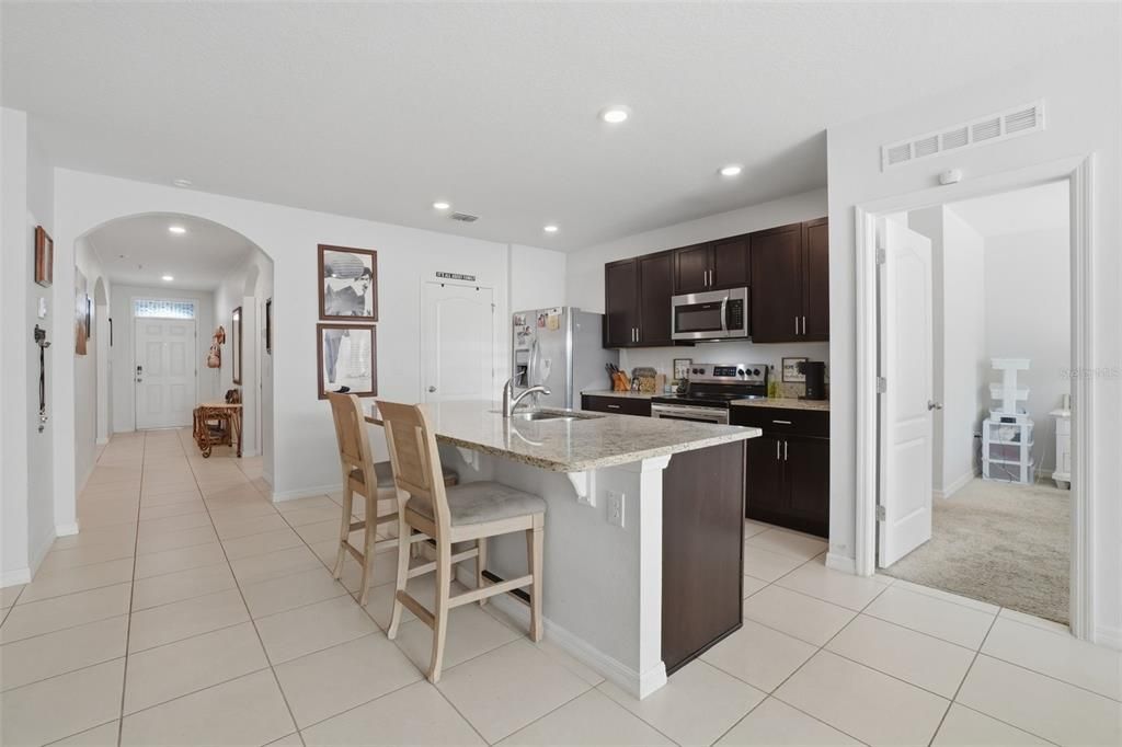 Active With Contract: $275,000 (3 beds, 2 baths, 1685 Square Feet)