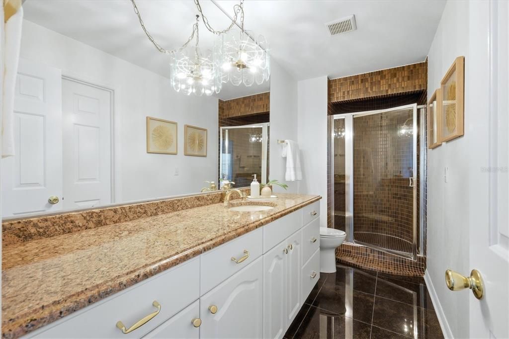 En Venta: $2,475,000 (4 camas, 4 baños, 5654 Pies cuadrados)