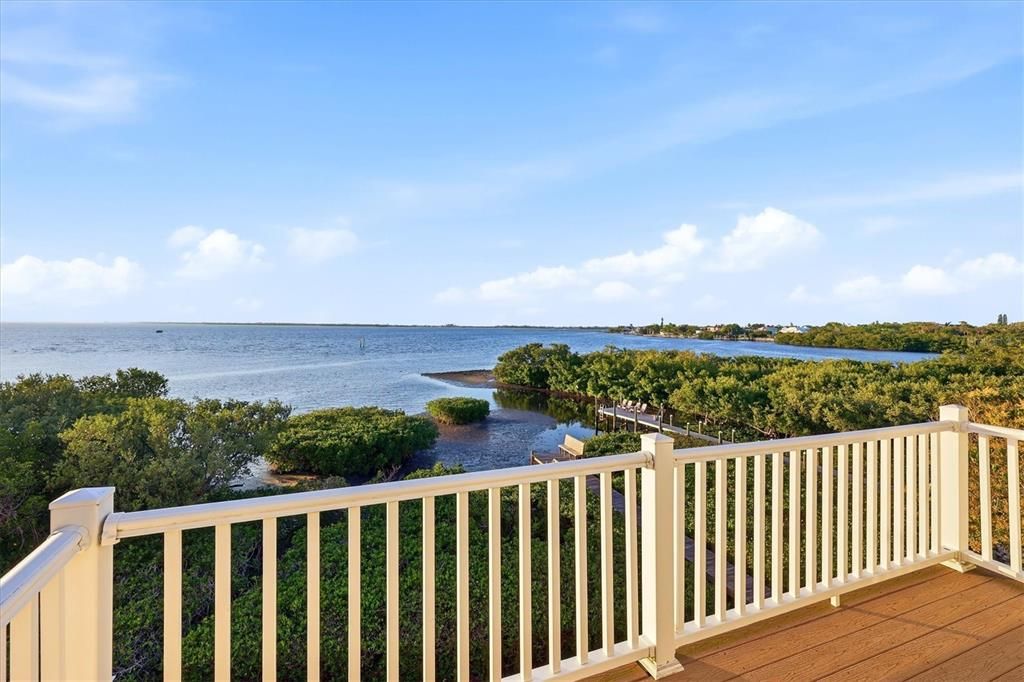 En Venta: $2,475,000 (4 camas, 4 baños, 5654 Pies cuadrados)