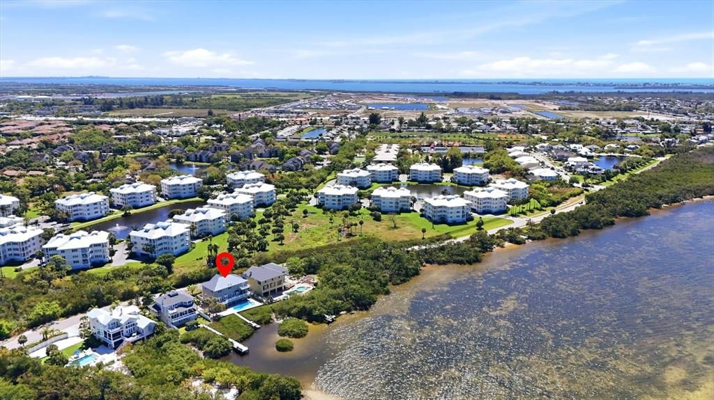 En Venta: $2,475,000 (4 camas, 4 baños, 5654 Pies cuadrados)
