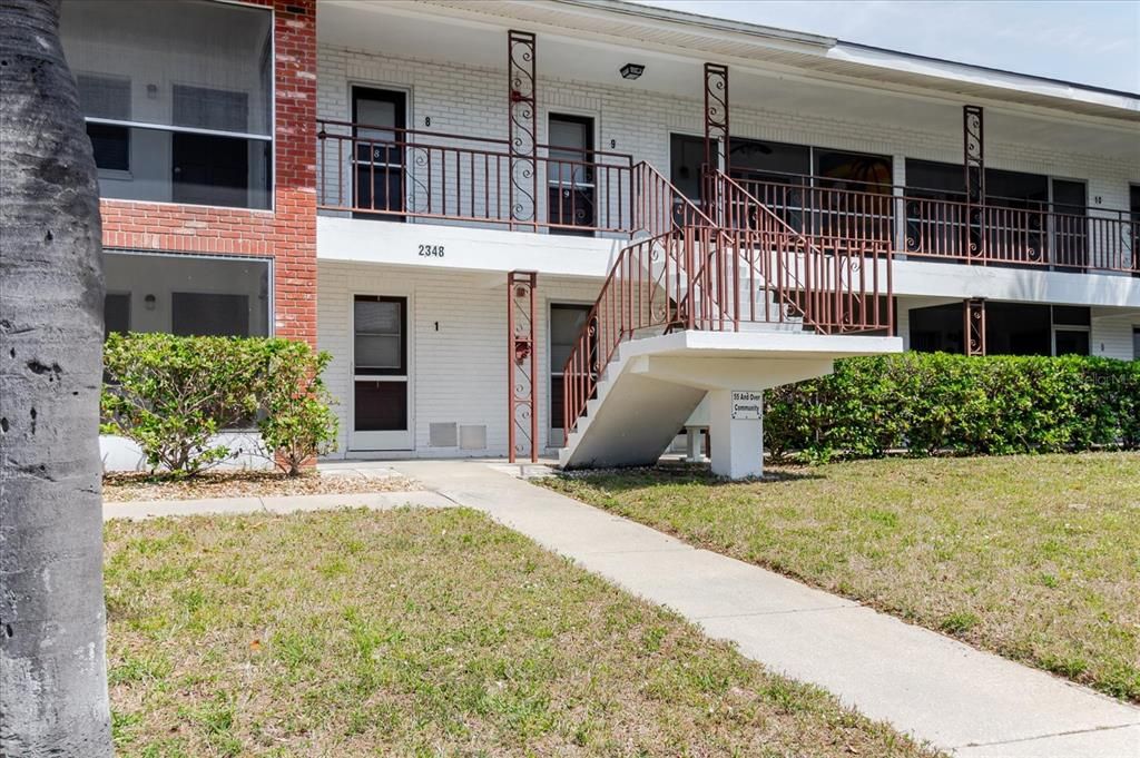 For Sale: $109,000 (2 beds, 1 baths, 870 Square Feet)