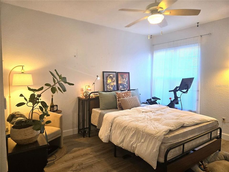 En Venta: $176,000 (1 camas, 1 baños, 837 Pies cuadrados)