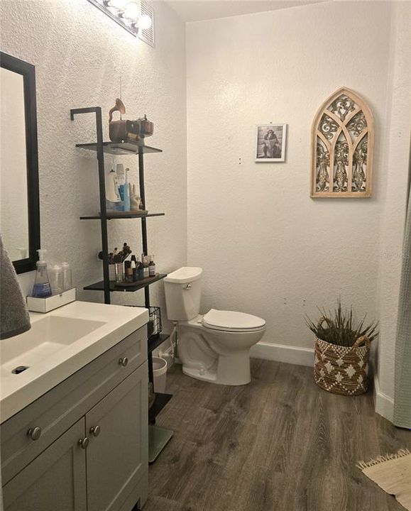 En Venta: $176,000 (1 camas, 1 baños, 837 Pies cuadrados)
