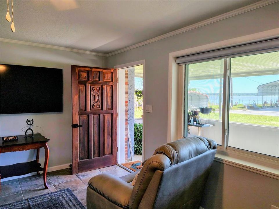 For Sale: $420,000 (4 beds, 2 baths, 1329 Square Feet)