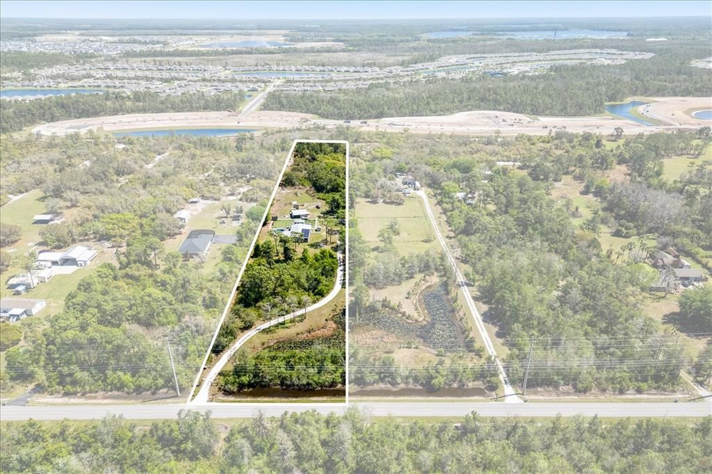 На продажу: $1,250,000 (5.84 acres)