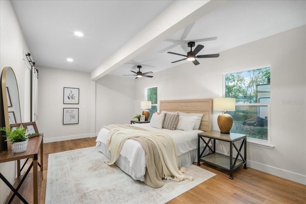 Activo con contrato: $475,000 (4 camas, 3 baños, 2696 Pies cuadrados)