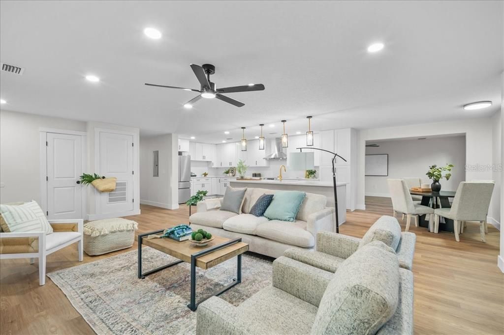 Activo con contrato: $475,000 (4 camas, 3 baños, 2696 Pies cuadrados)