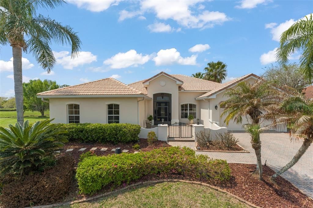 Active With Contract: $484,000 (3 beds, 3 baths, 2741 Square Feet)