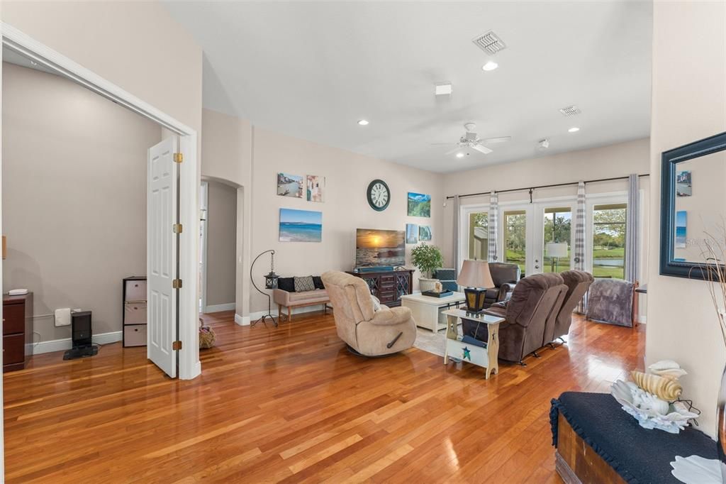 Active With Contract: $484,000 (3 beds, 3 baths, 2741 Square Feet)
