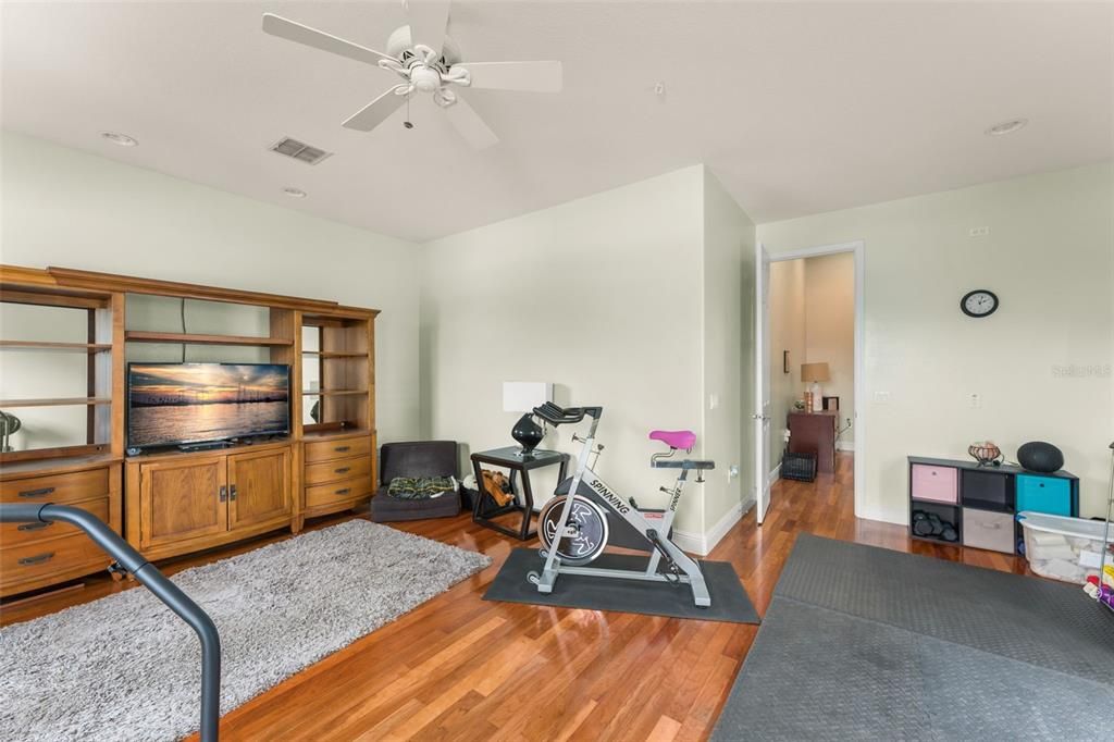 Active With Contract: $484,000 (3 beds, 3 baths, 2741 Square Feet)