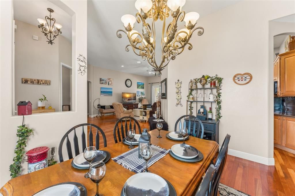 Active With Contract: $484,000 (3 beds, 3 baths, 2741 Square Feet)