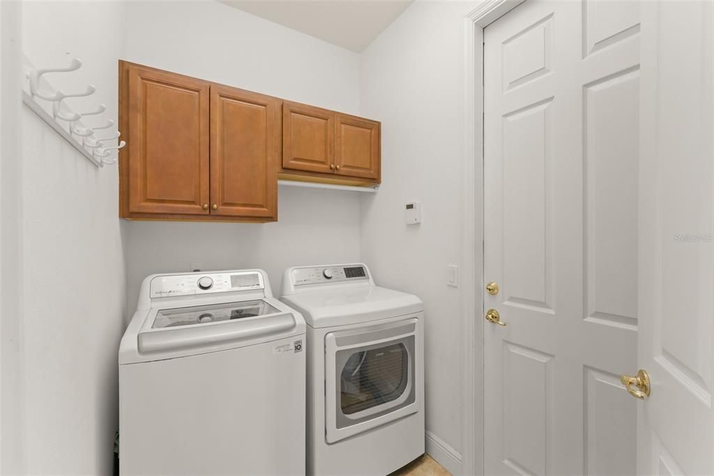 Active With Contract: $484,000 (3 beds, 3 baths, 2741 Square Feet)
