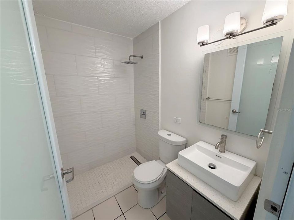 Active With Contract: $175,500 (3 beds, 2 baths, 1056 Square Feet)
