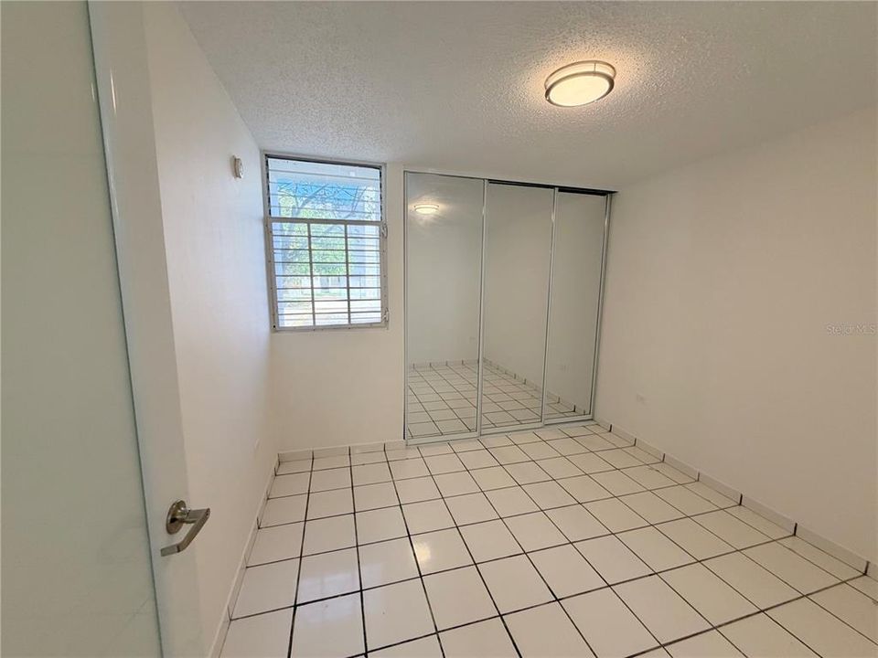 Active With Contract: $175,500 (3 beds, 2 baths, 1056 Square Feet)