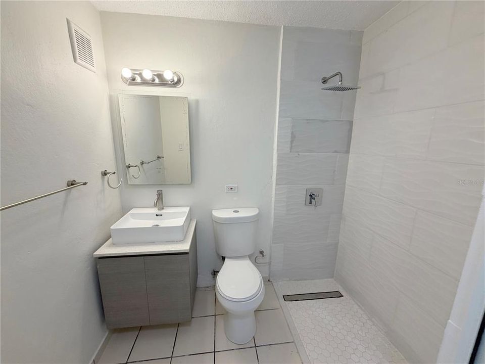 Active With Contract: $175,500 (3 beds, 2 baths, 1056 Square Feet)