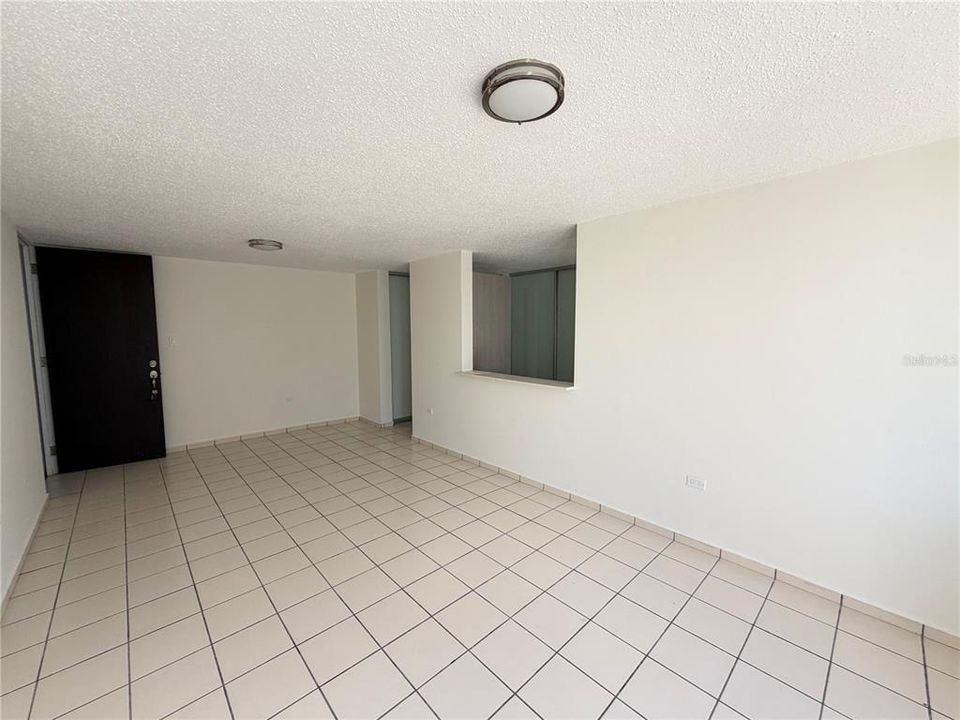 Active With Contract: $175,500 (3 beds, 2 baths, 1056 Square Feet)