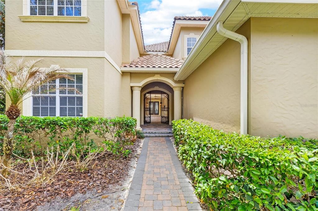 For Sale: $1,825,000 (4 beds, 4 baths, 4549 Square Feet)