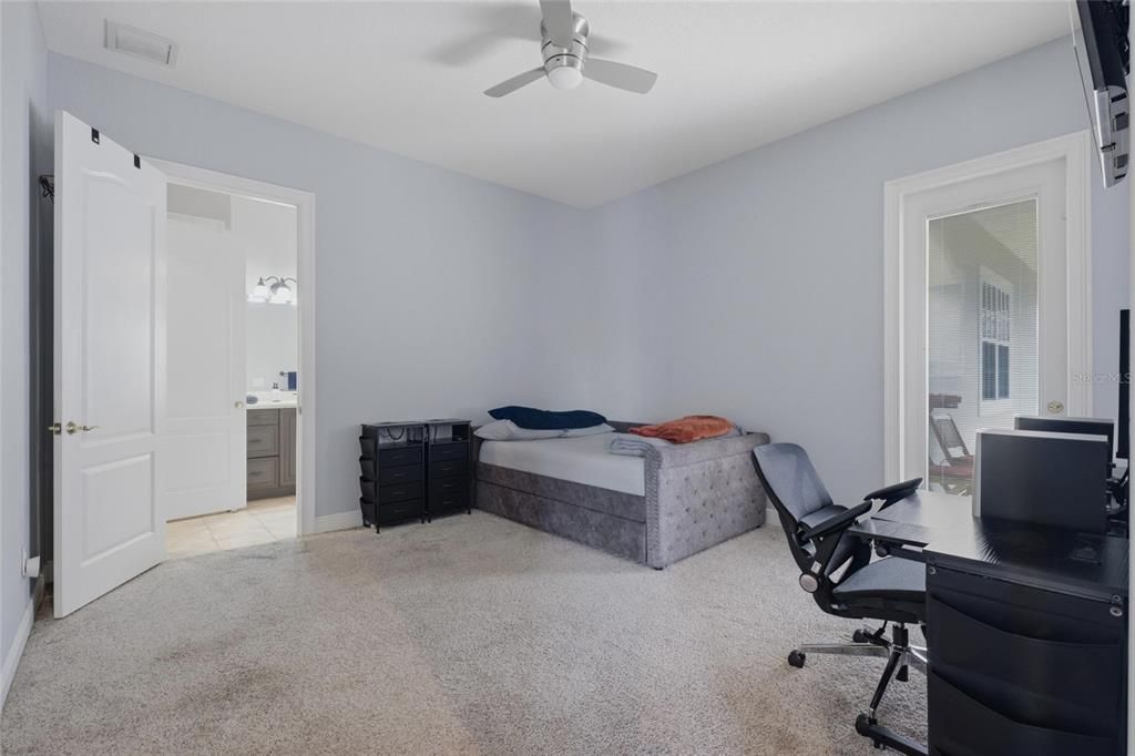 For Sale: $1,825,000 (4 beds, 4 baths, 4549 Square Feet)