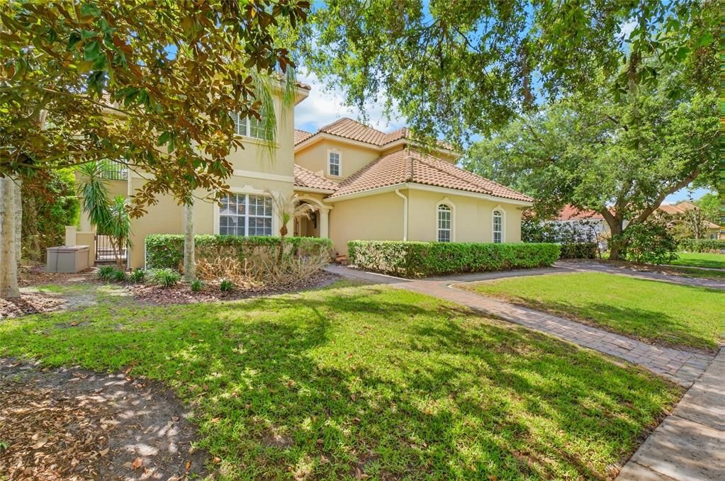 For Sale: $1,825,000 (4 beds, 4 baths, 4549 Square Feet)