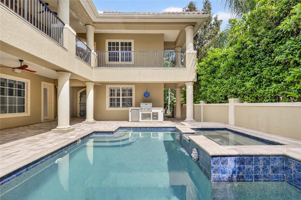 For Sale: $1,825,000 (4 beds, 4 baths, 4549 Square Feet)