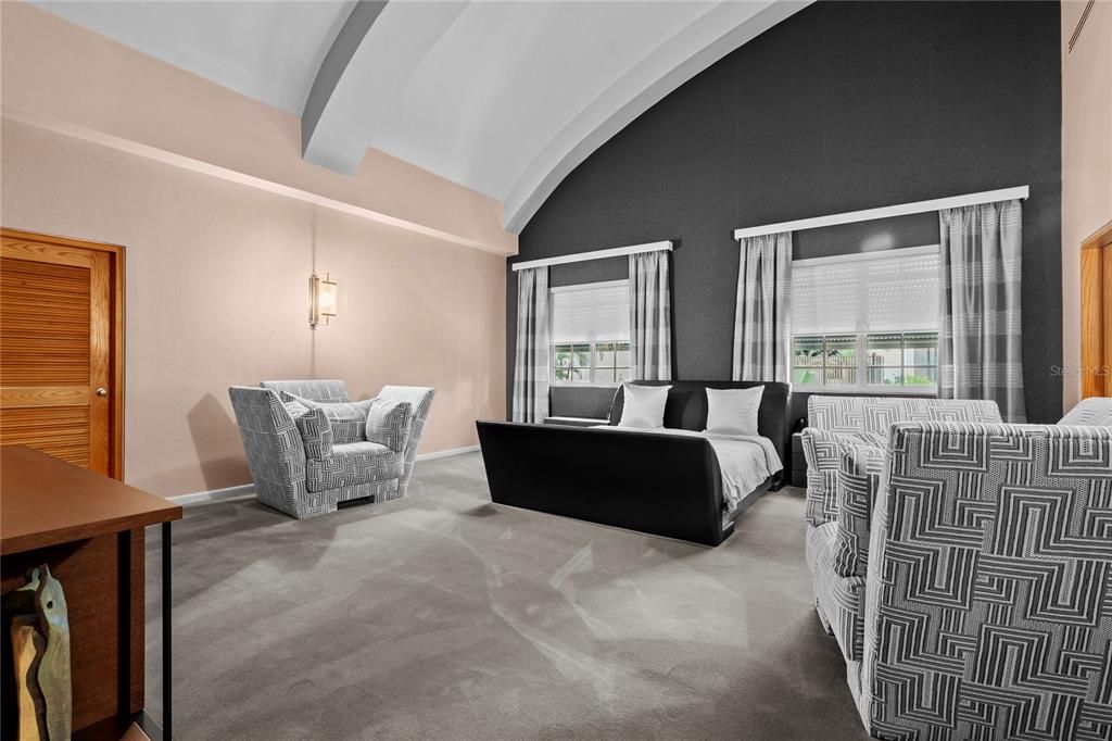 For Sale: $10,000,000 (7 beds, 8 baths, 10000 Square Feet)