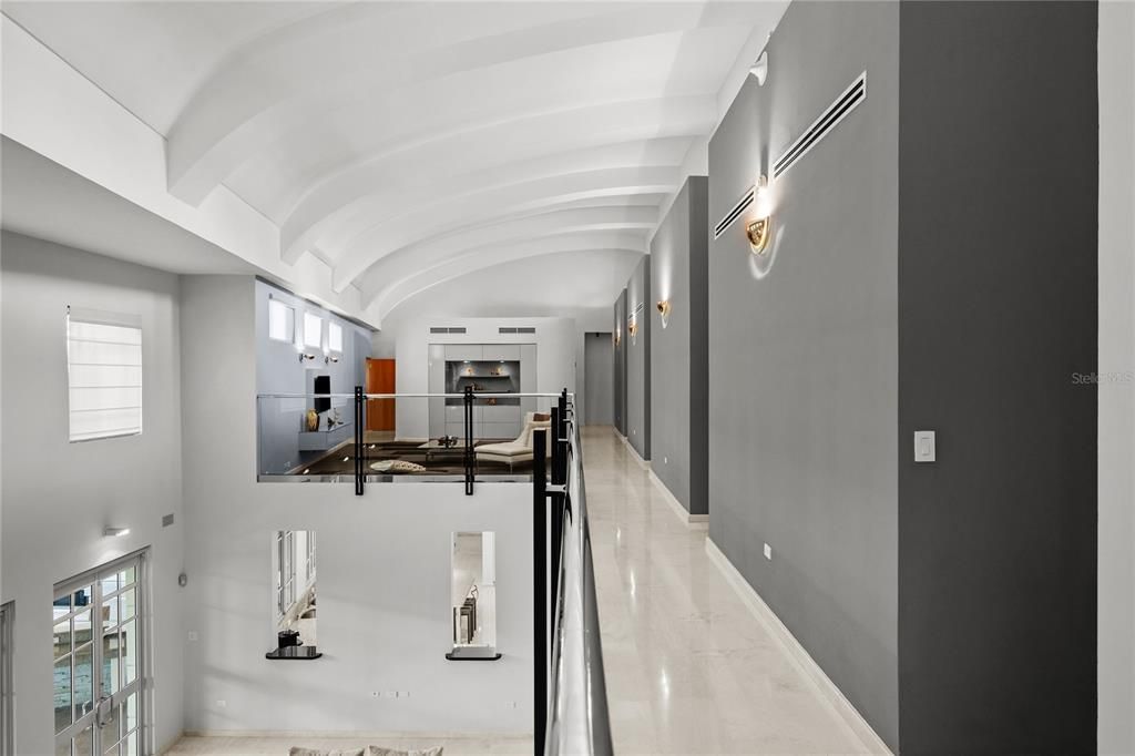 For Sale: $10,000,000 (7 beds, 8 baths, 10000 Square Feet)